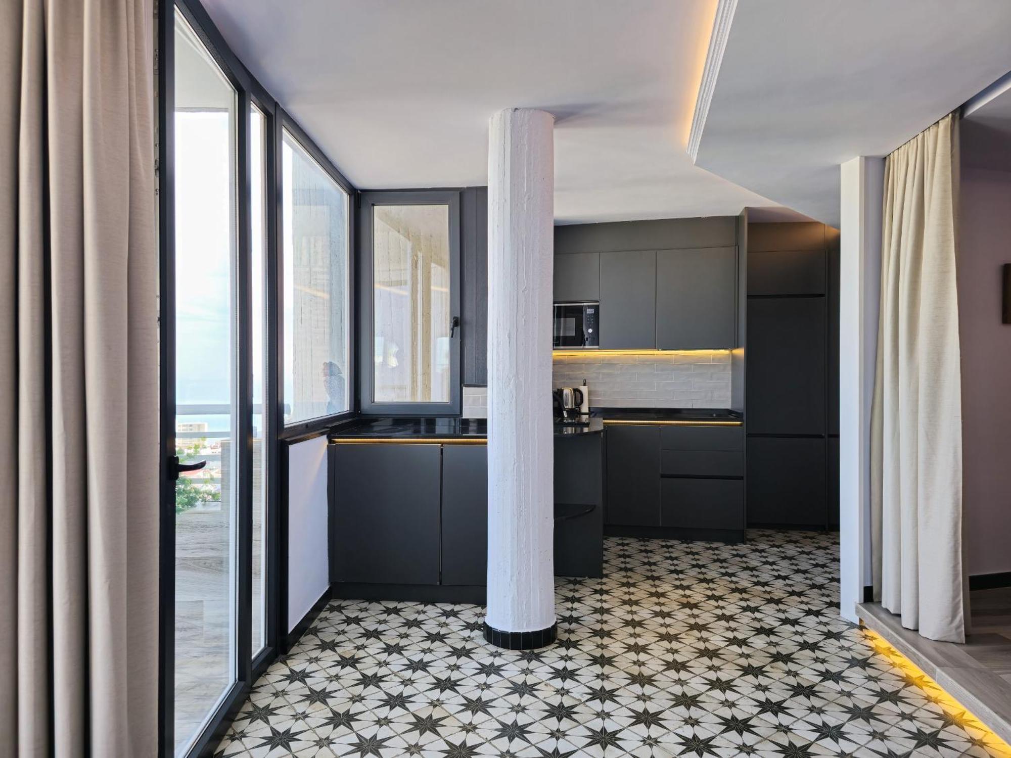 Special Sky Suite - Sea & Mountain Views- Torremolinos Center Экстерьер фото